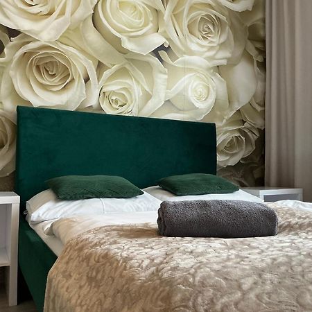 Hostel Przed Switem Gorzów Wielkopolski Exteriör bild