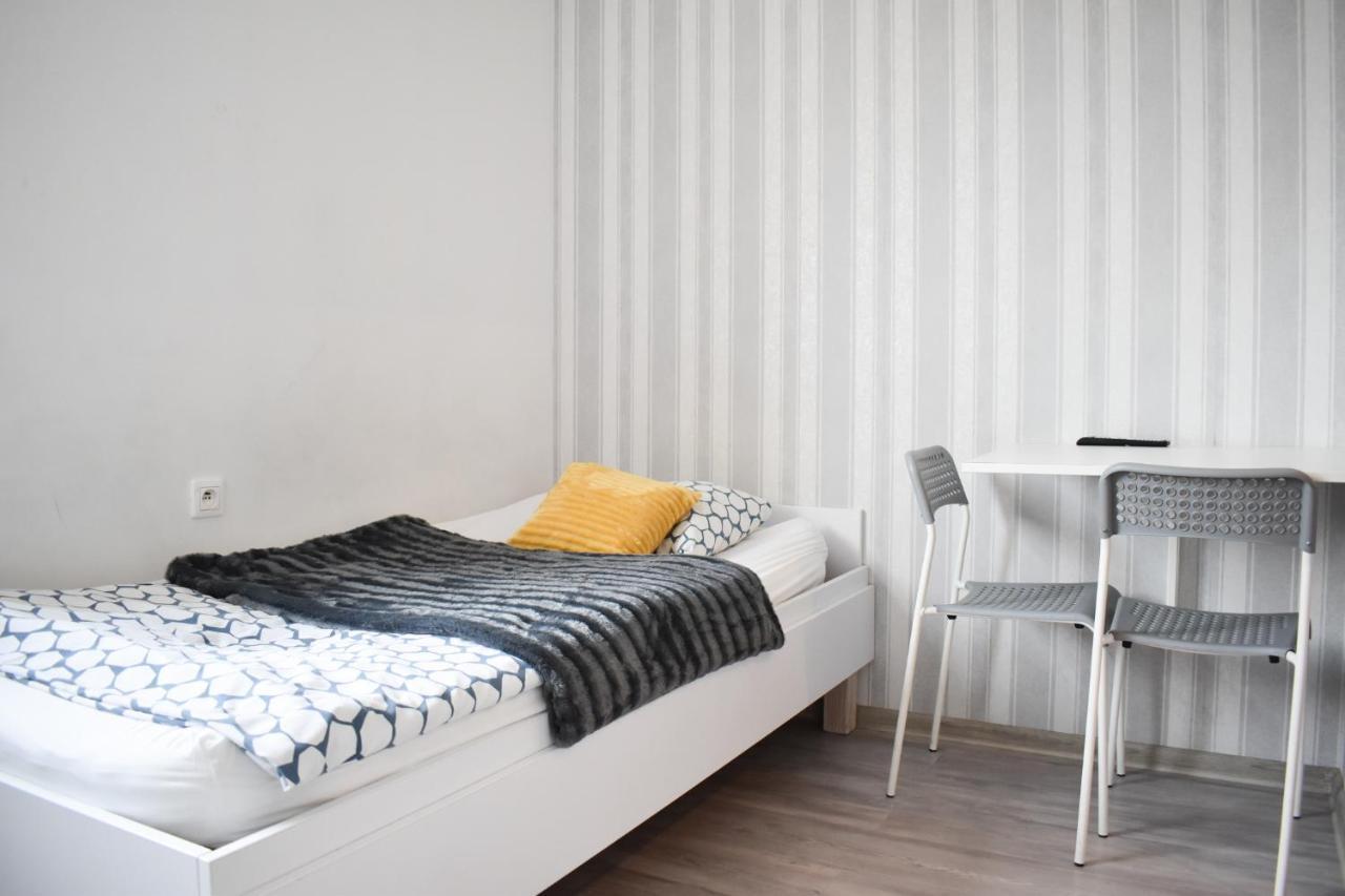 Hostel Przed Switem Gorzów Wielkopolski Exteriör bild